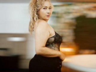 Erotic video chat sofiacurvy