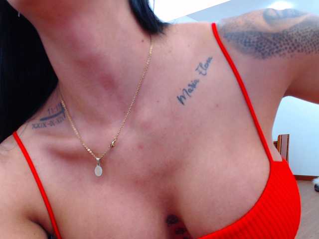 Broadcast screenshots sofiadaviss