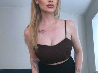 Erotic video chat SofiaRay