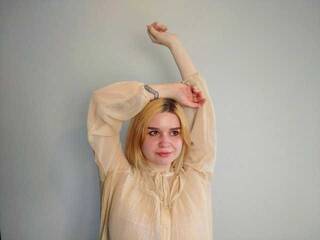 Erotic video chat SofieTucker