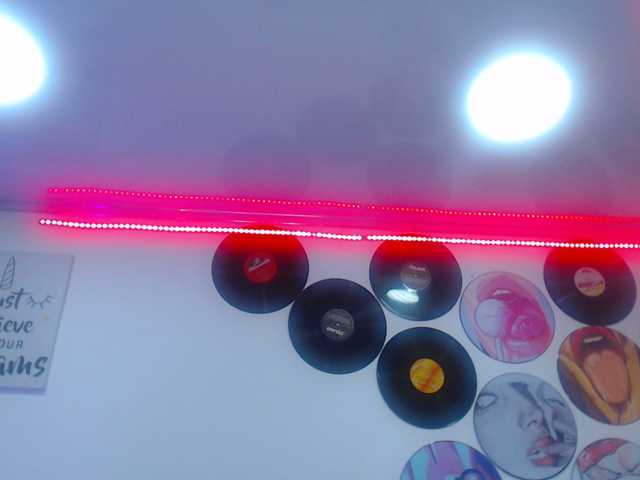 Broadcast screenshots SofiInk