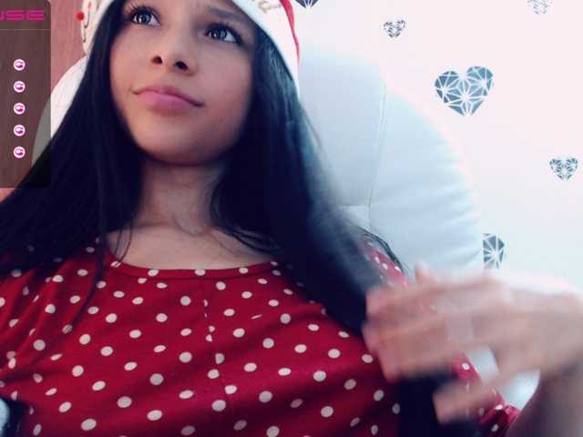 Broadcast screenshots softdoll