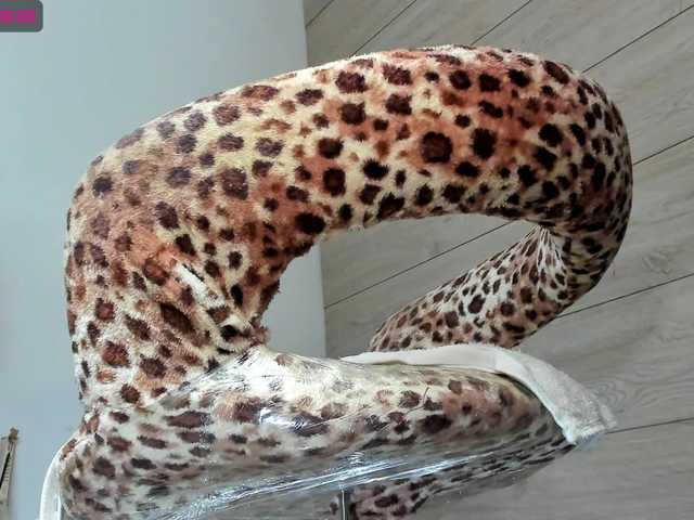 Broadcast screenshots sofy_dirtyHot