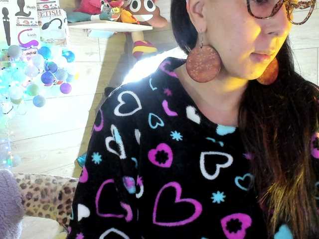 Broadcast screenshots sofy_dirtyHot