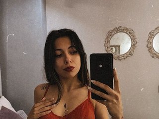 Erotic video chat SoniaSummers