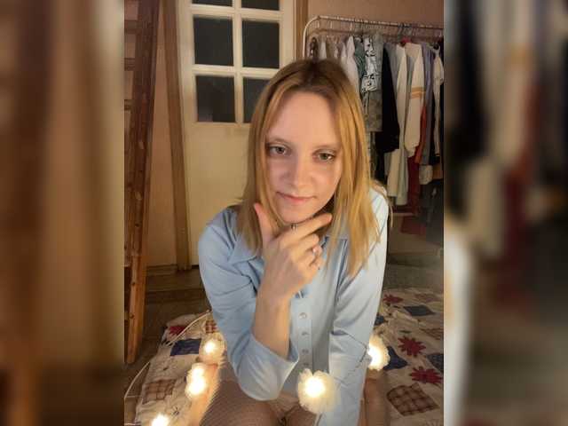 Broadcast screenshots MoonEyesAngel