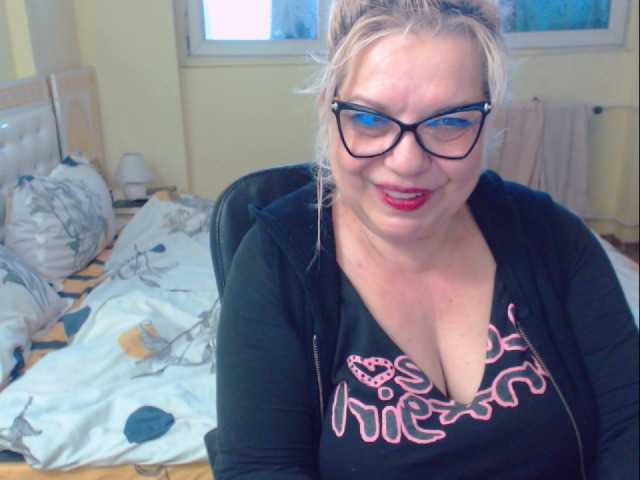Photos SonyaHotMilf your tips makes me cum and squirt,xoxo