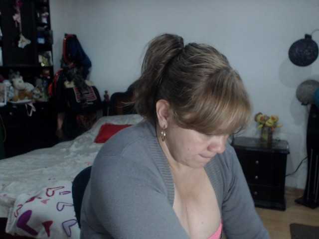 Broadcast screenshots SOPHIE-LATIN
