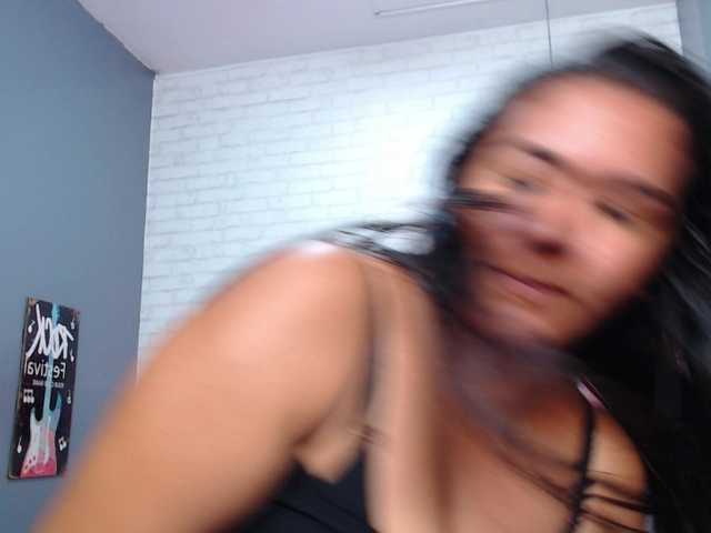 Broadcast screenshots SophieeParker