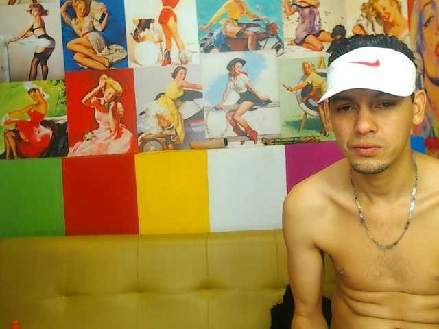 Broadcast screenshots sopiaxjames