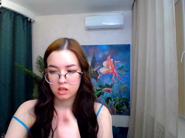 Broadcast screenshots SparklyGlance