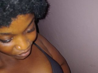 Erotic video chat Squirty-Pussy