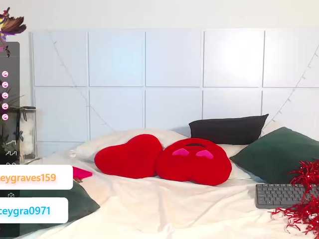 Broadcast screenshots StaceyGrave