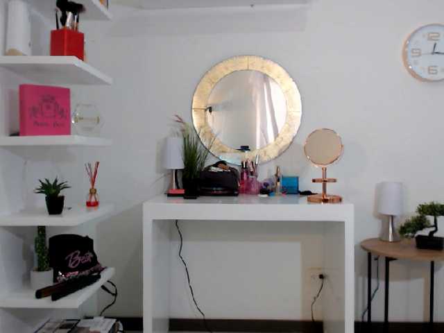 Broadcast screenshots StaceyWood