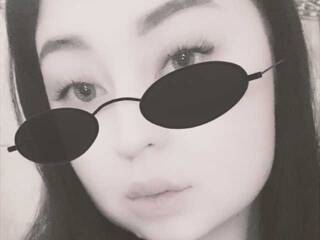 Erotic video chat Strawbbery-ki