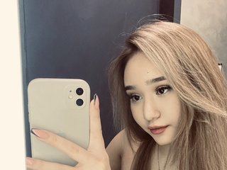Erotic video chat SujiMin