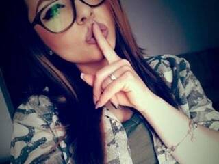 Erotic video chat CindyMellodie