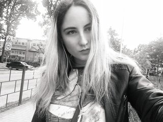 Erotic video chat Suzanna3