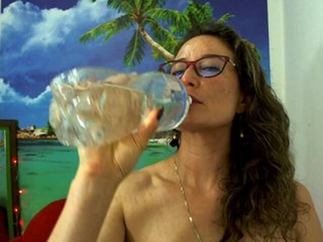 Broadcast screenshots sweehot77