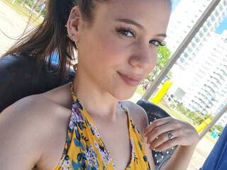 Erotic video chat sweet--april