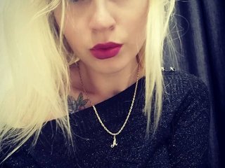 Erotic video chat QuietMarla777
