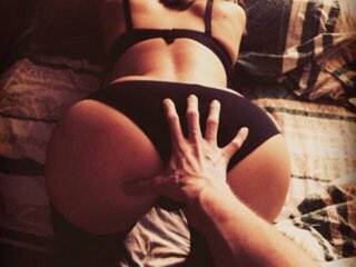 Erotic video chat SweetCherrys