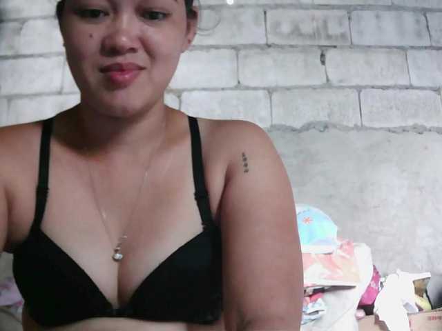 Welcome to my chat room! Feel free to say hi 😊