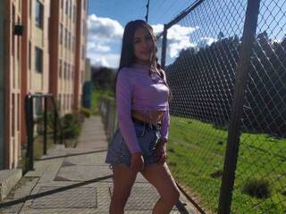 Erotic video chat Sweetpeach-2