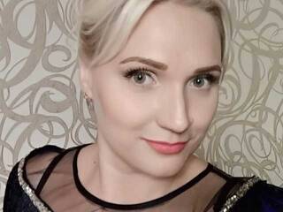 Erotic video chat SweetRedDeva