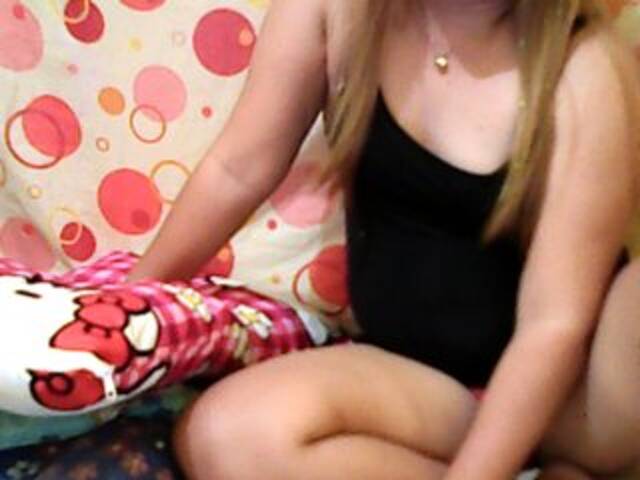 Broadcast screenshots sweetypiebabe