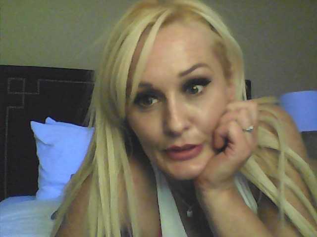 Broadcast screenshots Sydneyjean79