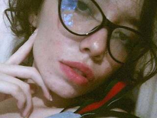 Erotic video chat Syler--