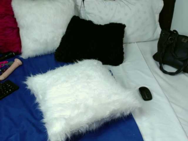 Broadcast screenshots SylviaFerrer