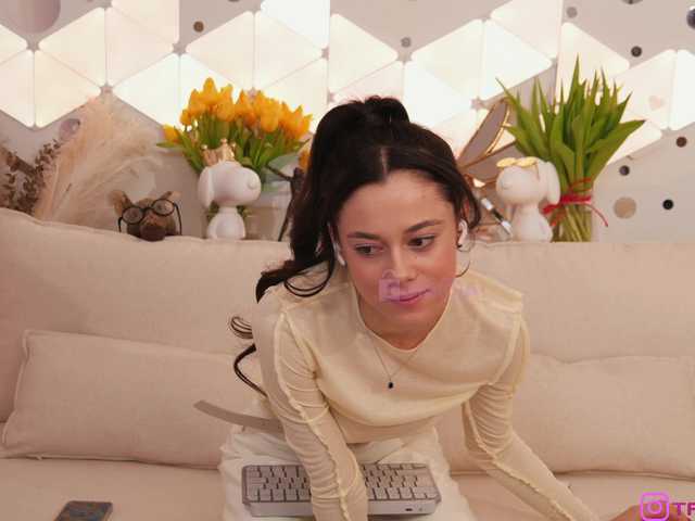 Broadcast screenshots Taanni