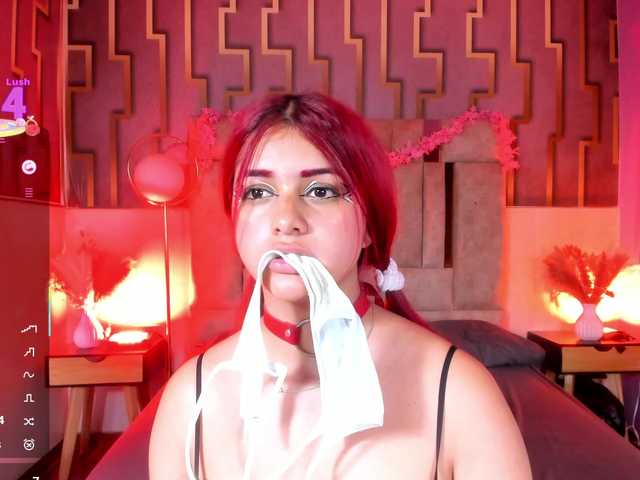 Welcome to my chat room! Feel free to say hi 😊