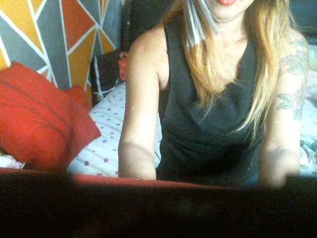 Broadcast screenshots Tamira72