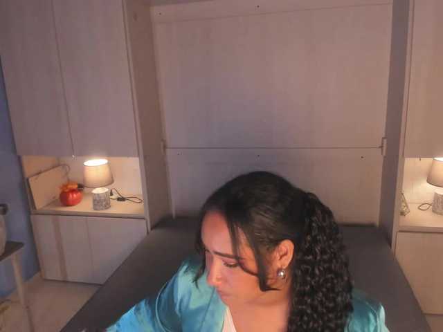 Broadcast screenshots TaraWiilson