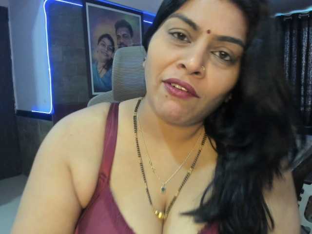 Photos tarivishu23 #bigboobs #bigass #indian #couple #bbw