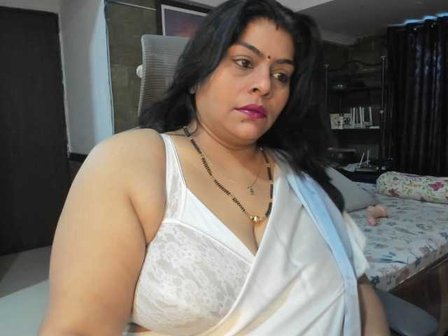 Photos tarivishu23 #bigboobs #bigass #indian #couple #bbw