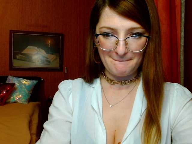 Photos tastyAriel Sweet and yet dang naughty ;) #innocentface #sweet #petite #glasses #fetish #natural #domina #teaser #cfmn #joi #cei #cbt #sph