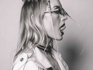 Erotic video chat technobabe