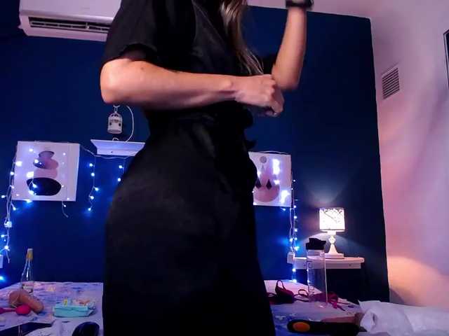 Broadcast screenshots TessaBaker
