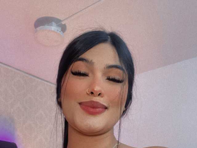 Photo of the profile ThianaGrayy