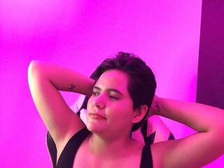 Erotic video chat thouka69
