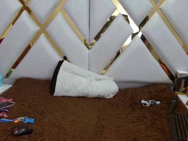 Broadcast screenshots TiffanyMoore