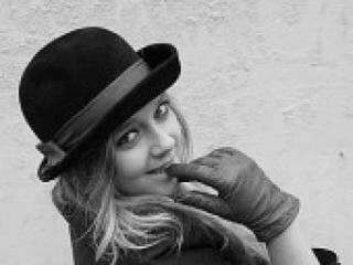 Erotic video chat tiinna