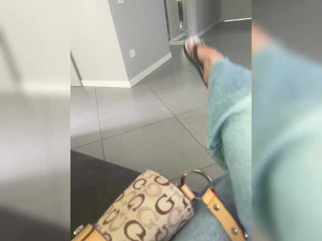 Broadcast screenshots tinahot