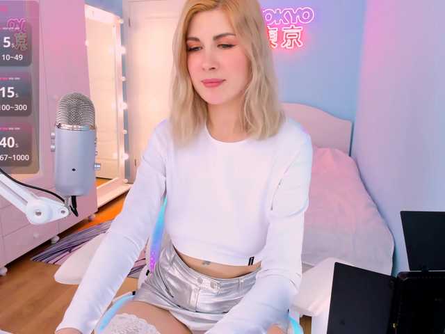 Broadcast screenshots sleepy_moon