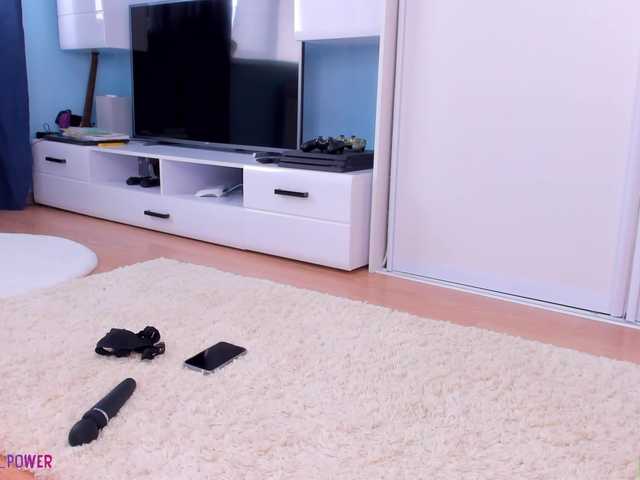 Broadcast screenshots sleepy_moon