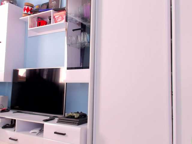 Broadcast screenshots sleepy_moon